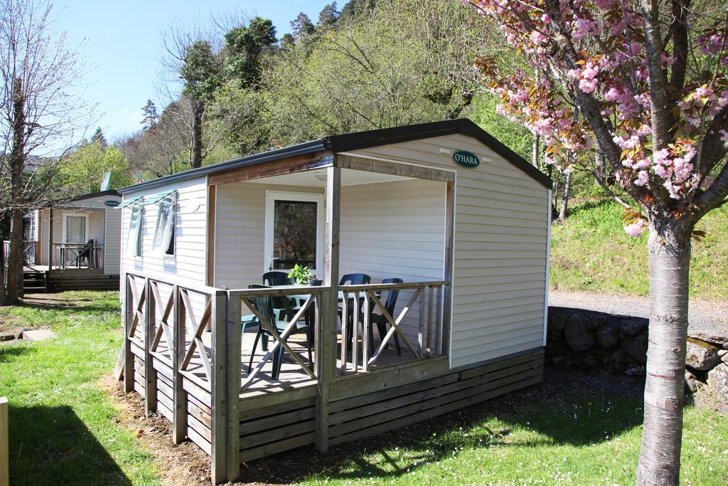 Camping La Cle Des Champs Saint-Nectaire Bagian luar foto